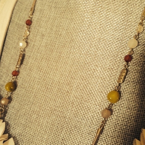 Loft long necklace in soft gold tone - Picture 2 of 2